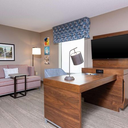 Hampton Inn & Suites Marshalltown Exterior foto
